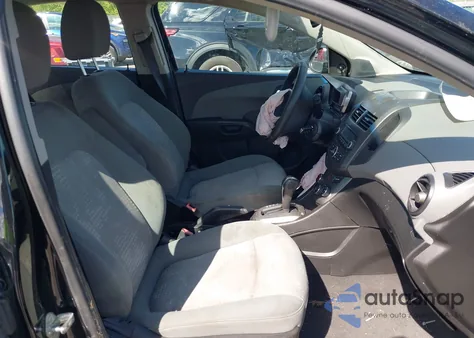 2012 Chevrolet Sonic 2Ls из США, поврежденный, VIN 1G1JA5SH8C4185647